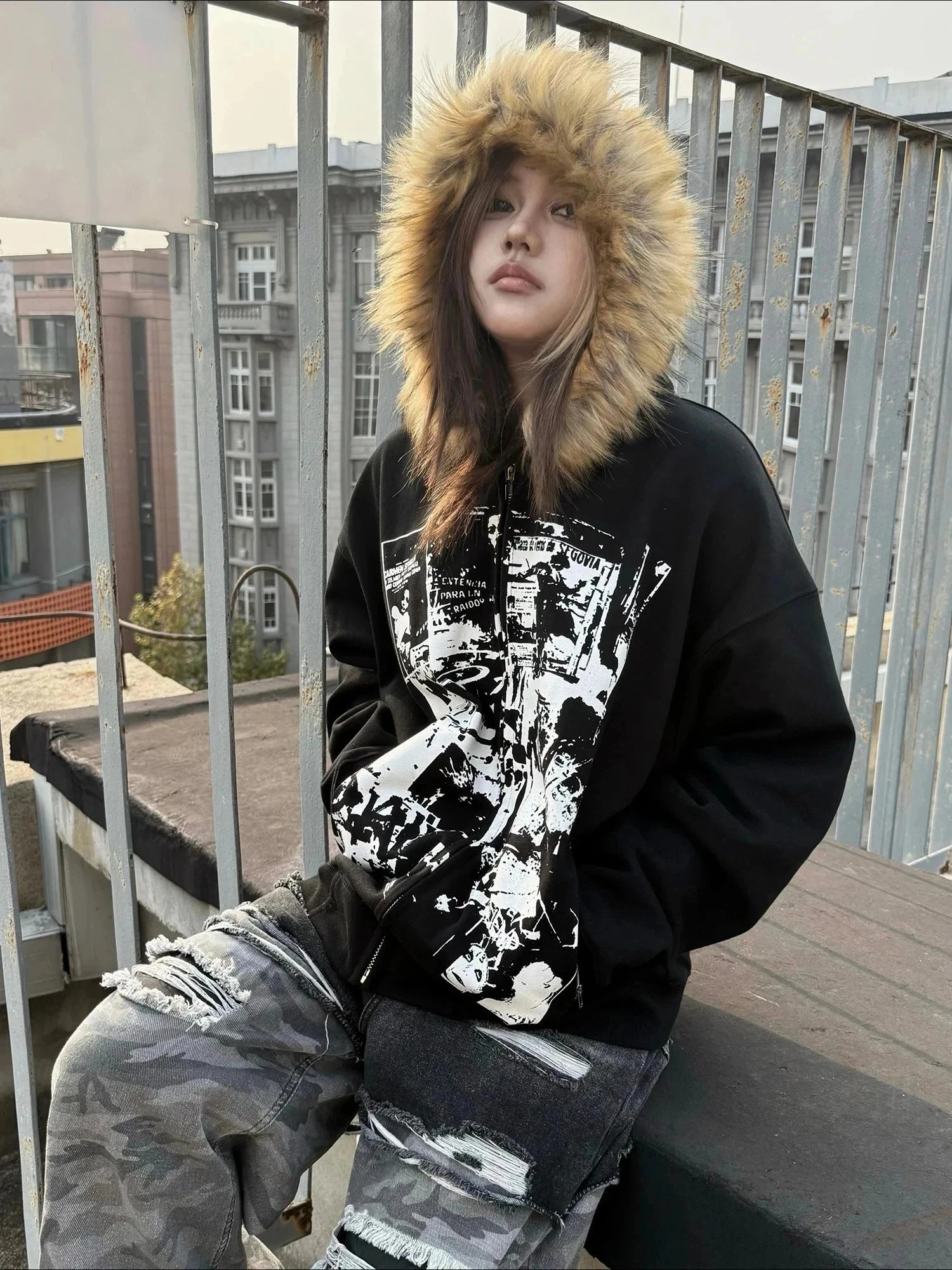 Women's Graphic Zip-Up Hoodie